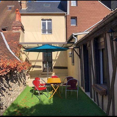 Les 3 P'Tites Pom'S Hotel Alencon Exterior photo